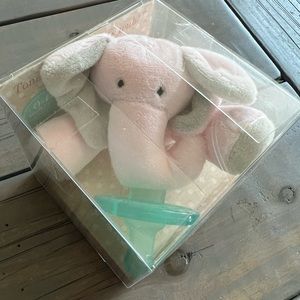 Wubba nub pink elephant pacifier